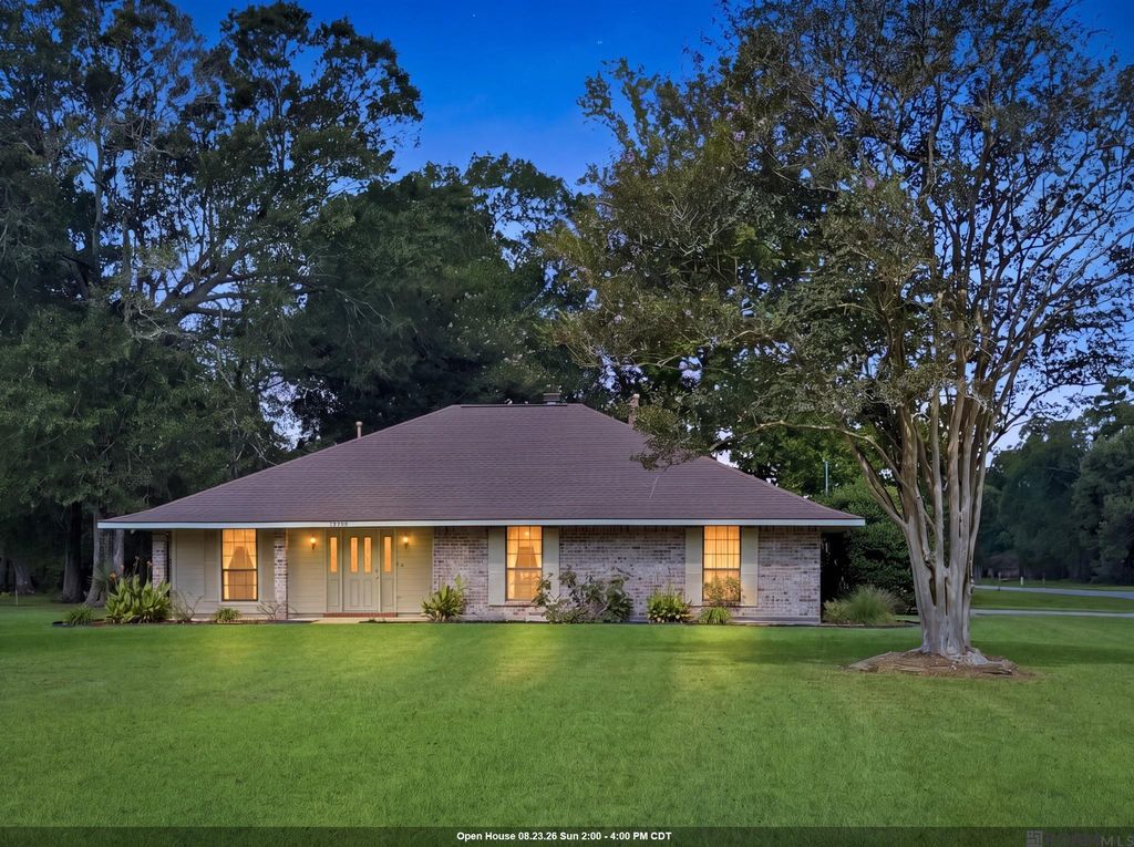 13525 Bridlewood Dr, Greenwell Springs, LA 70739
