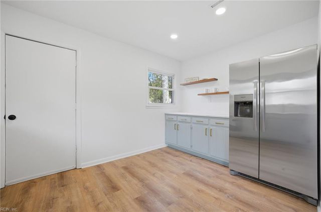 69 Stanley DR, Newport News, VA 23608