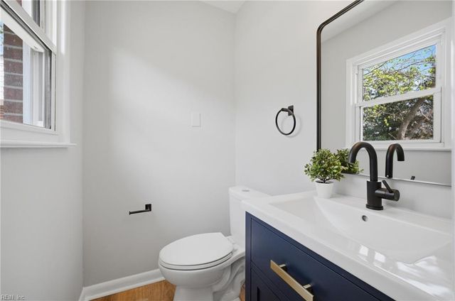 69 Stanley DR, Newport News, VA 23608