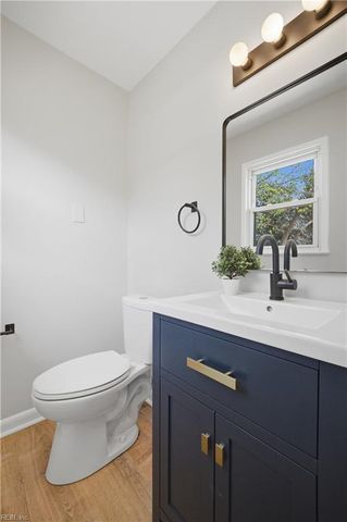 69 Stanley DR, Newport News, VA 23608