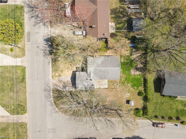 69 Stanley DR, Newport News, VA 23608