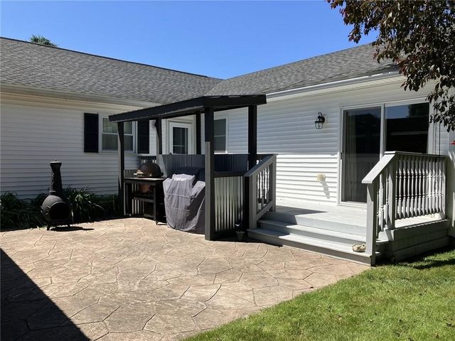 118 Eastview Drive, Shelby, NY 14103