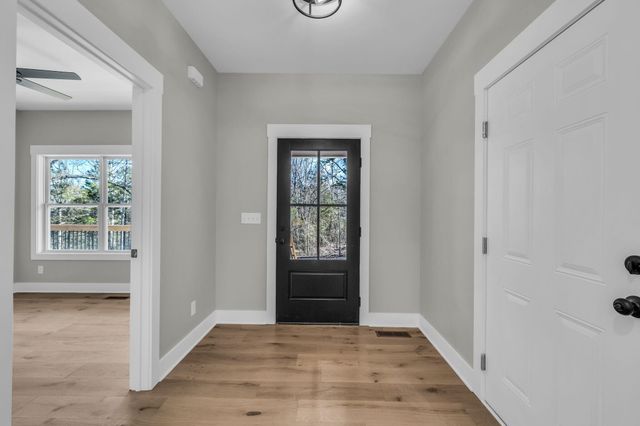 2848 Lee Pike, Soddy Daisy, TN 37379