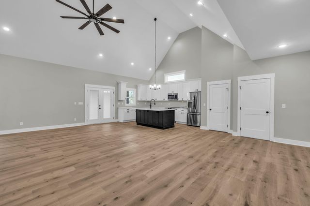 2848 Lee Pike, Soddy Daisy, TN 37379