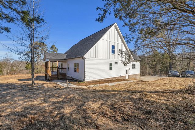 2848 Lee Pike, Soddy Daisy, TN 37379