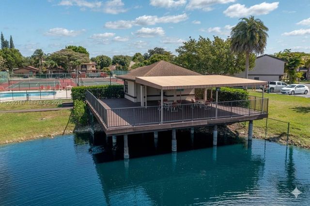 9119 SW 129th Ln, Miami, FL 33176