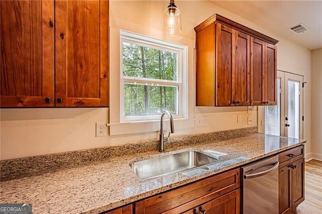 20 Eloise Way, Dawsonville, GA 30534