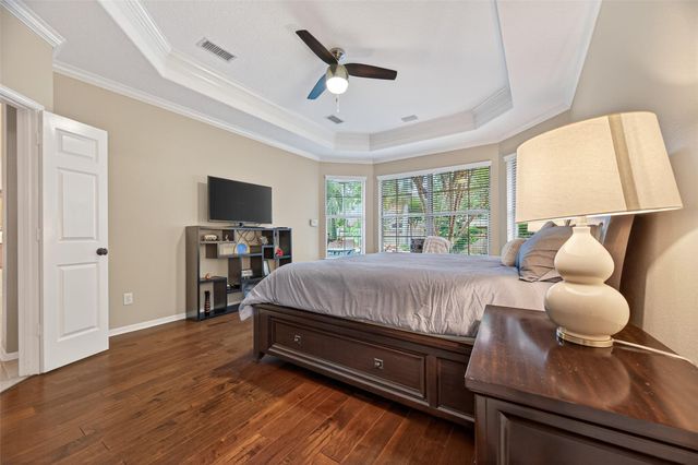 10 Mirror Ridge Drive, The Woodlands, TX 77382