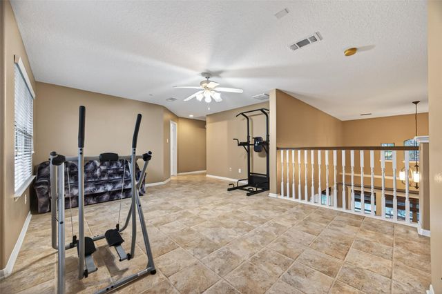 10 Mirror Ridge Drive, The Woodlands, TX 77382