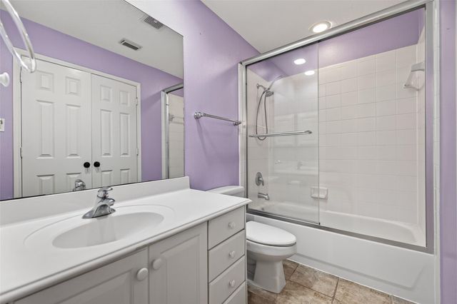 10 Mirror Ridge Drive, The Woodlands, TX 77382
