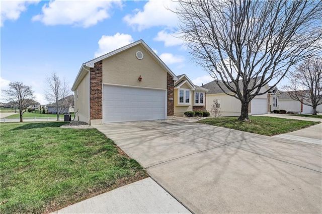4801 SW Soldier Drive, Lee's Summit, MO 64082