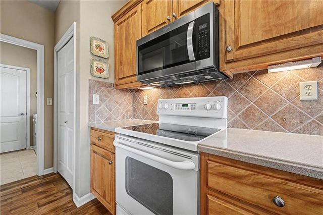 4801 SW Soldier Drive, Lee's Summit, MO 64082