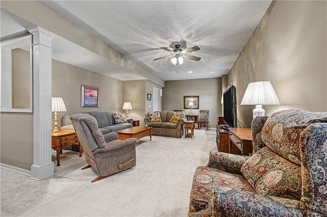 4801 SW Soldier Drive, Lee's Summit, MO 64082