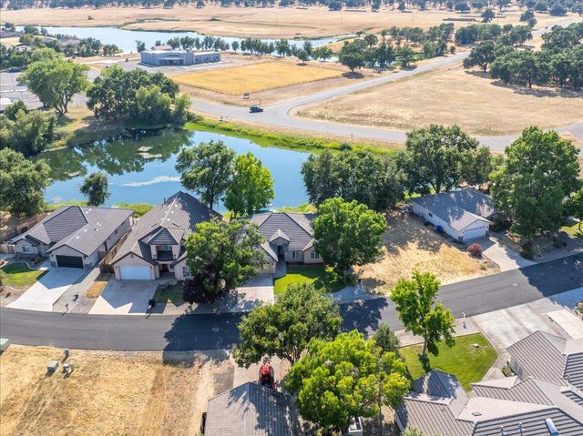 19175 Fjord Lane, Cottonwood, CA 96022