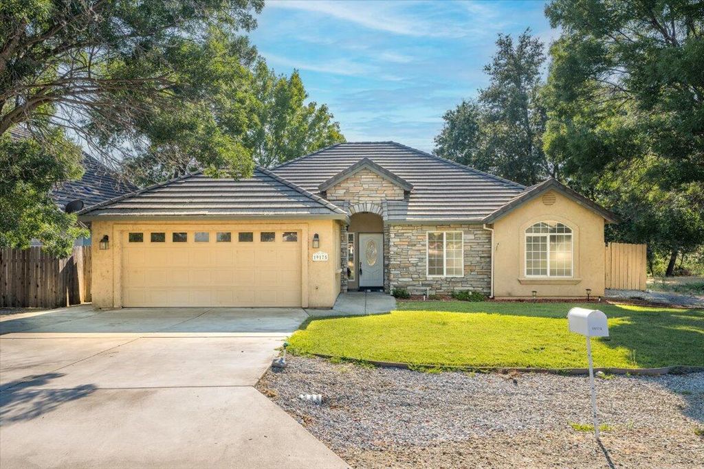 19175 Fjord Lane, Cottonwood, CA 96022