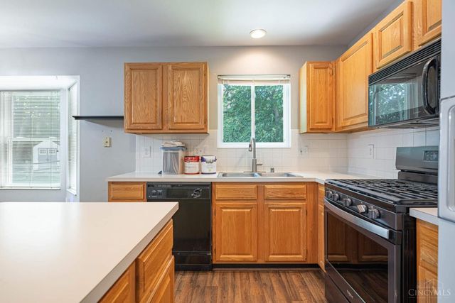 9527 Deer Track Road, West Chester, OH 45069