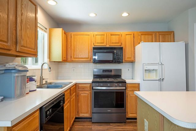 9527 Deer Track Road, West Chester, OH 45069