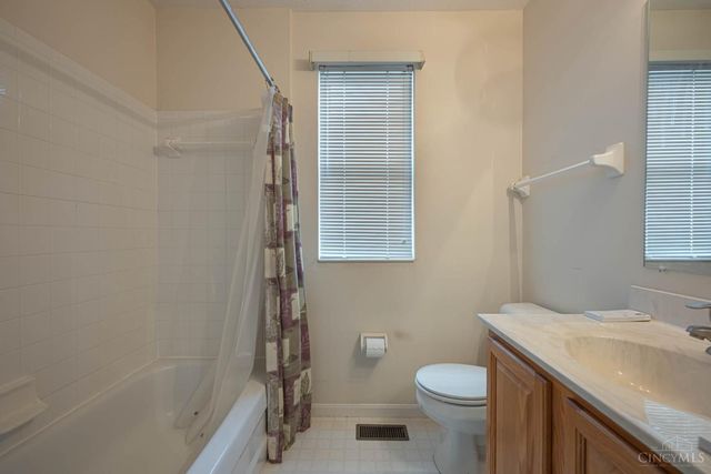 9527 Deer Track Road, West Chester, OH 45069
