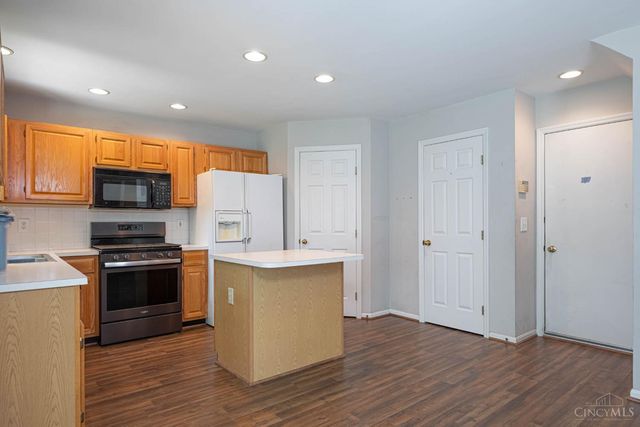 9527 Deer Track Road, West Chester, OH 45069