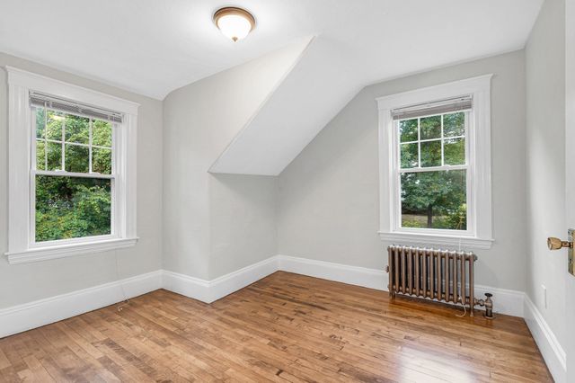 30 Woodrow Ave, Haverhill, MA 01830