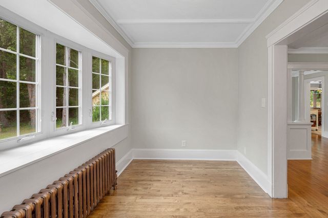 30 Woodrow Ave, Haverhill, MA 01830