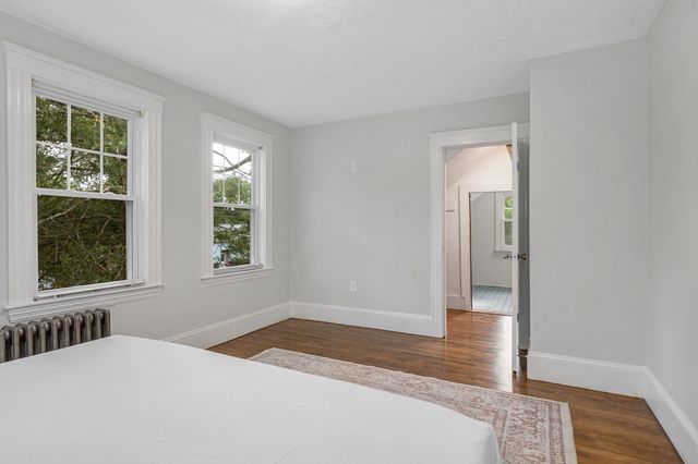 30 Woodrow Ave, Haverhill, MA 01830