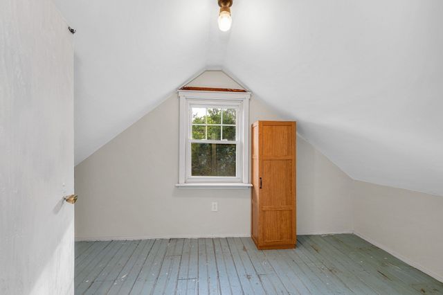 30 Woodrow Ave, Haverhill, MA 01830
