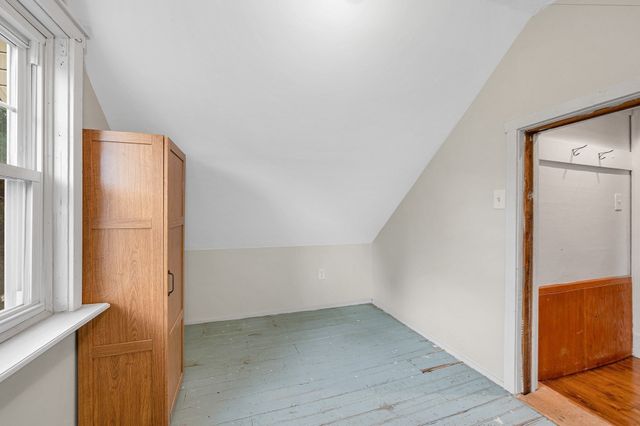 30 Woodrow Ave, Haverhill, MA 01830