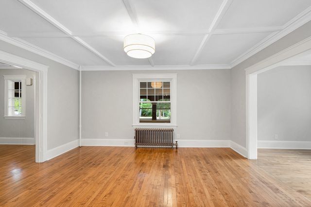 30 Woodrow Ave, Haverhill, MA 01830