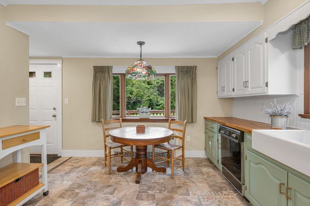30 Woodrow Ave, Haverhill, MA 01830
