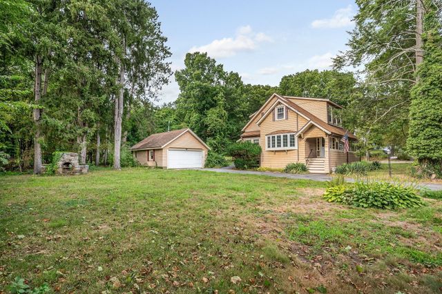 30 Woodrow Ave, Haverhill, MA 01830