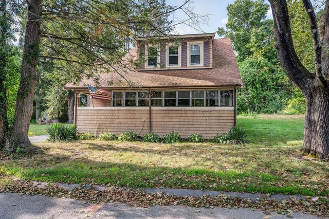 30 Woodrow Ave, Haverhill, MA 01830
