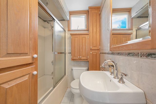 30 Woodrow Ave, Haverhill, MA 01830