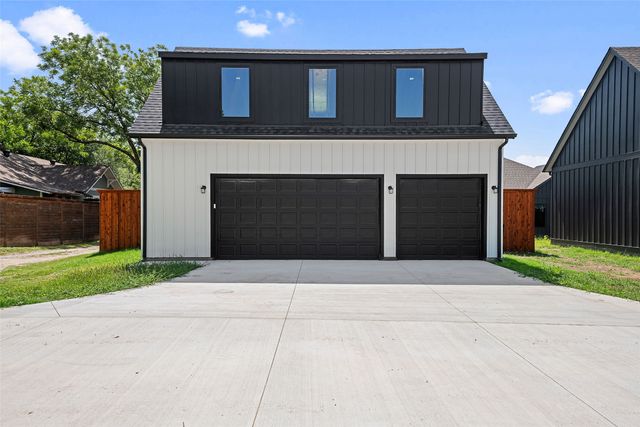 409 N Rogers Street, Waxahachie, TX 75165