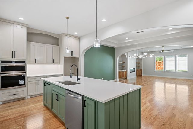 409 N Rogers Street, Waxahachie, TX 75165