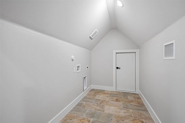 409 N Rogers Street, Waxahachie, TX 75165