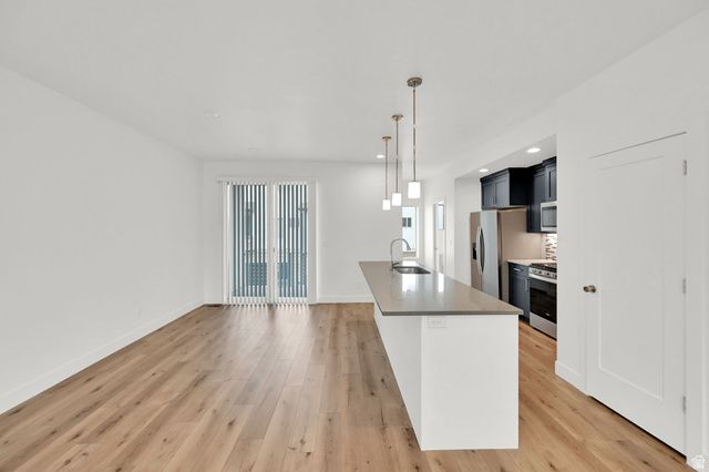 2189 N 525 W, Layton, UT 84041