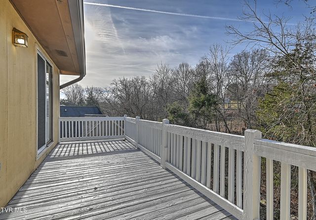 605 Redstone Drive 21, Bristol, TN 37620