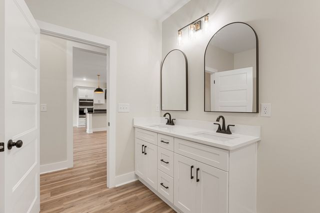 565 Bridle Path, Hartsville, TN 37074