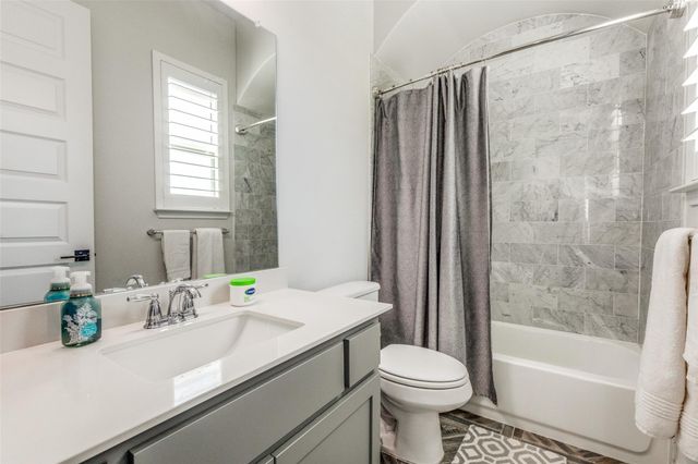 158 Double Eagle Ranch DR, Cedar Creek, TX 78612