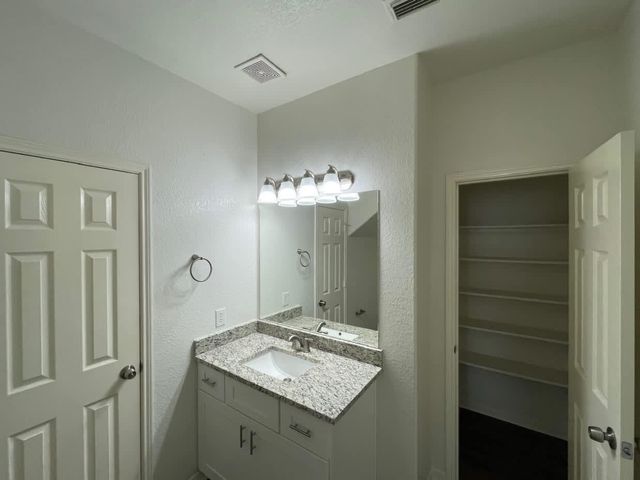 19115 Badger Court, Houston, TX 77084