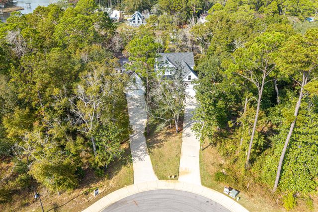 145 Redfish Point Drive, Freeport, FL 32439