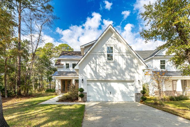 145 Redfish Point Drive, Freeport, FL 32439