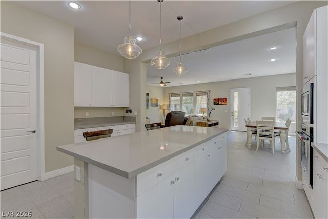 11261 Essence Point Avenue 103, Las Vegas, NV 89135
