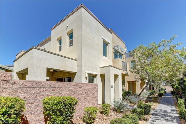 11261 Essence Point Avenue 103, Las Vegas, NV 89135