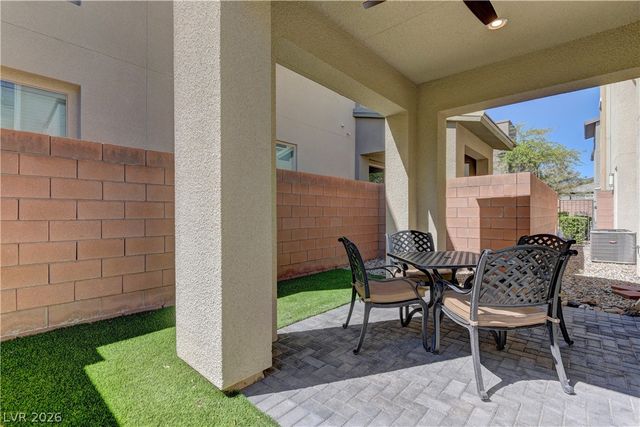 11261 Essence Point Avenue 103, Las Vegas, NV 89135
