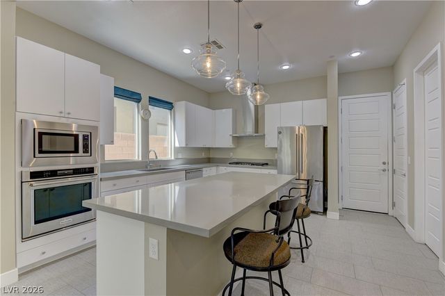 11261 Essence Point Avenue 103, Las Vegas, NV 89135