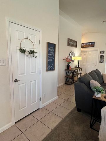 6515 Lamar Avenue NW, Albuquerque, NM 87120