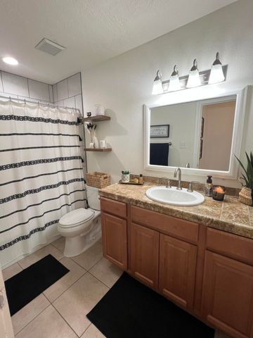 6515 Lamar Avenue NW, Albuquerque, NM 87120