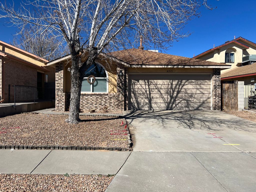 6515 Lamar Avenue NW, Albuquerque, NM 87120